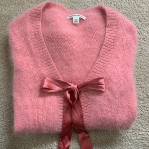 New without tag Banana Republic pink sweater